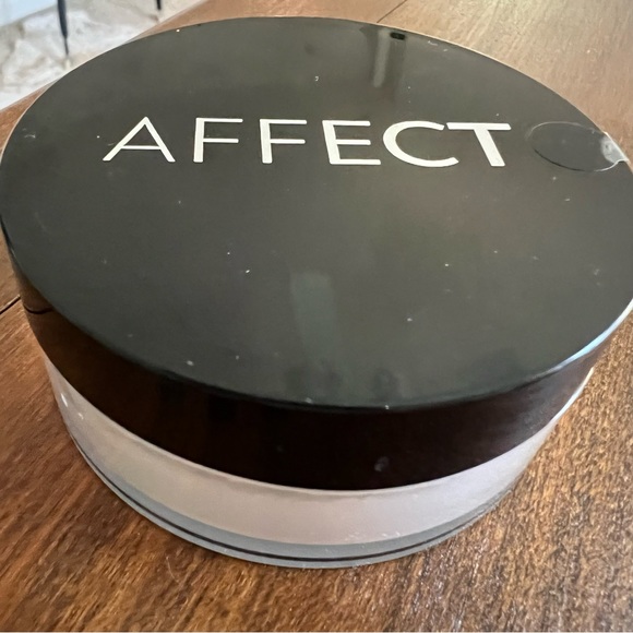AFFECT Loose Rice Powder Matt-Effect Transparent Setting Matte Makeup - Picture 3 of 5